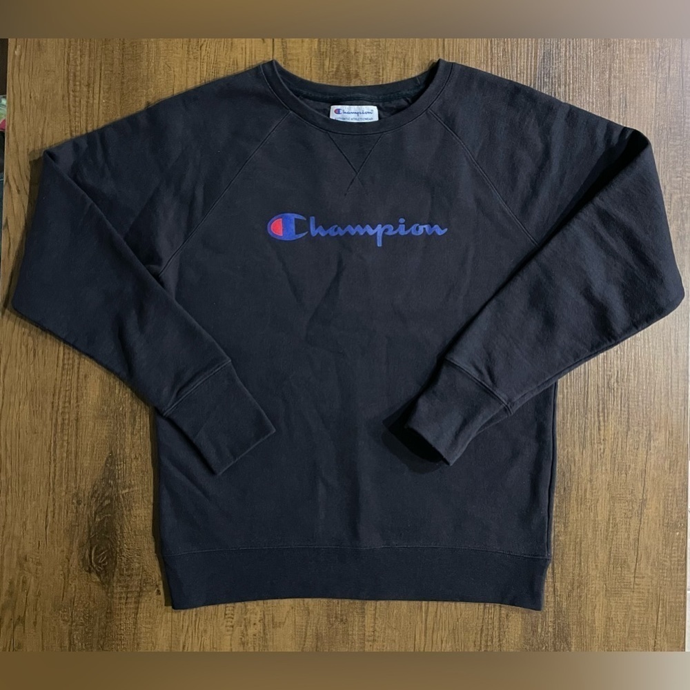 Champion Women’s Black Sweatshirt Size Medium